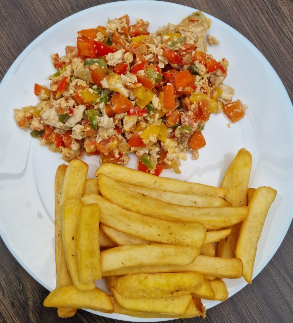Chips and Egg Sauce